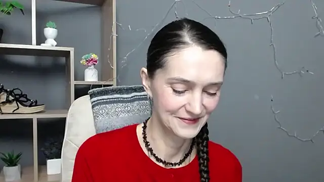 TayaFinch online show from November 2025 01:11:01 PM