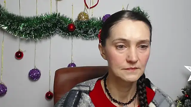 TayaFinch online show from December 2025 01:18:02 PM