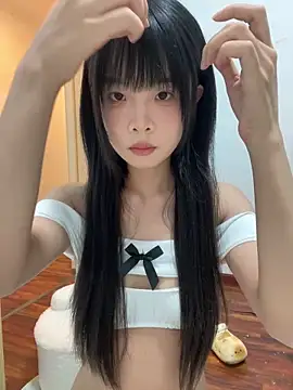 qiqi x online show from May 2026 11:49:02 AM