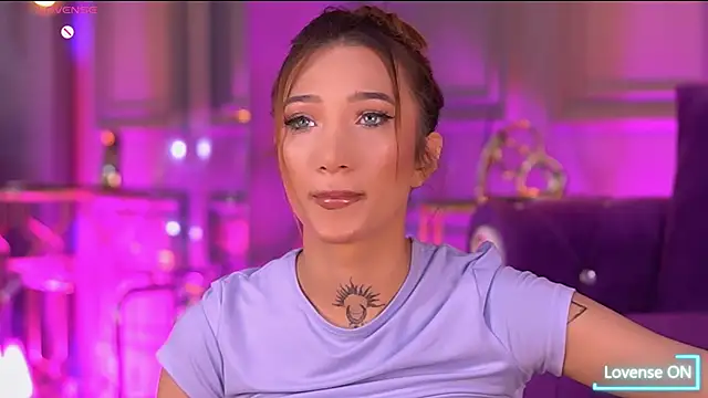 Snapshot of SiennaJayden chatting on November 2025 07:01:02 PM SiennaJayden online show from November 2025 07:01:02 PM