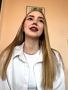 MilaMoone online show from September 2025 11:35:01 AM