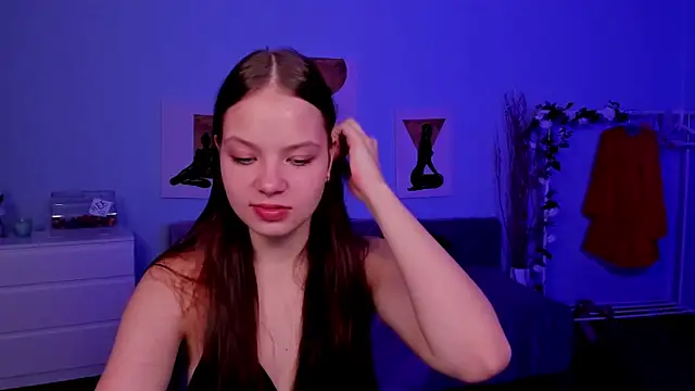 BetsyKiss online show from November 2025 05:05:02 PM