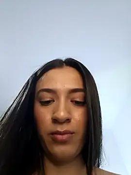 MiQeilaSweet online show from December 2025 10:05:01 PM