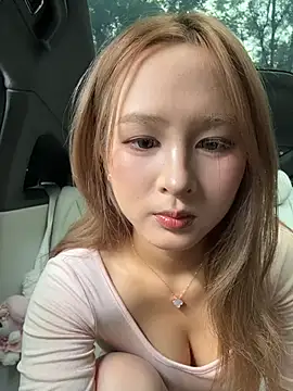 yuki june online show from June 2026 07:28:01 AM