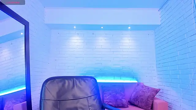 Megancoxx online show from October 2025 10:48:01 AM