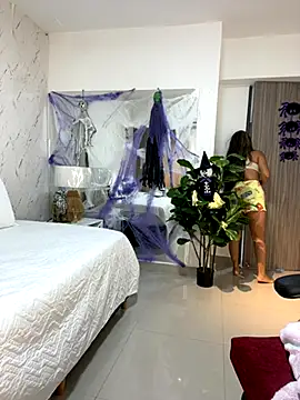 EMILIIA RICHTER   online show from October 2025 11:22:01 AM