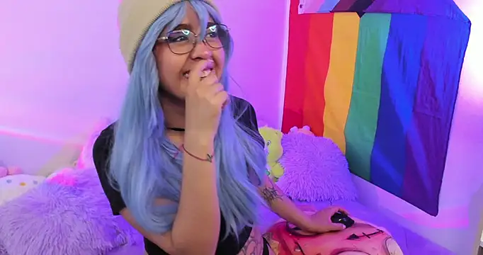 NekoWaifu online show from September 2025 12:08:02 PM