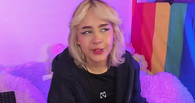 NekoWaifu online show from October 2025 01:12:02 PM