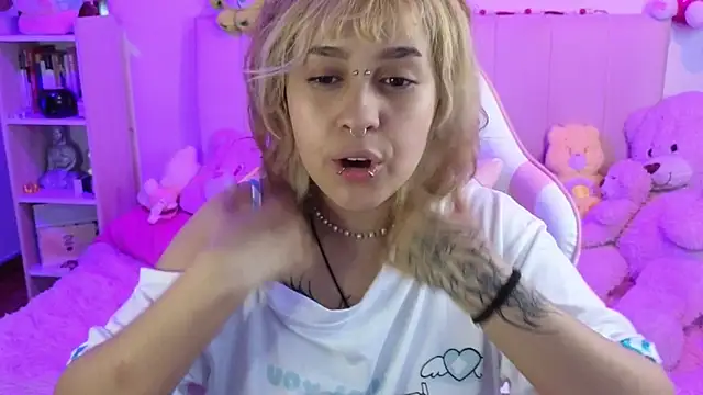 NekoWaifu online show from March 2026 03:06:01 PM