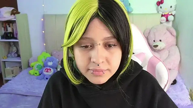NekoWaifu online show from June 2026 02:38:01 PM