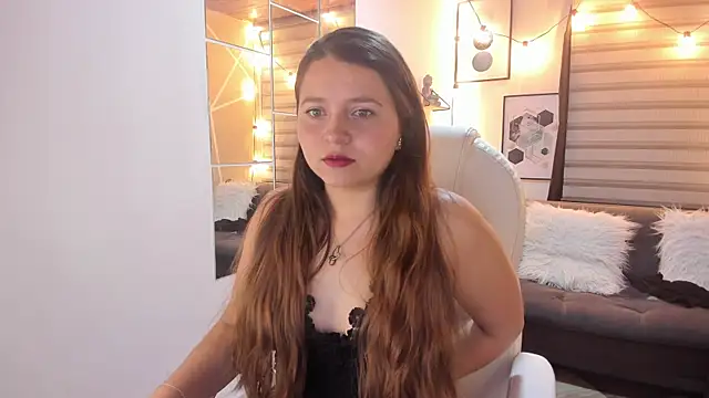 sophiee09  online show from October 2025 01:53:02 PM