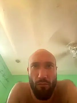 Snapshot of versatilevortex chatting on October 2025 05:11:02 PM versatilevortex online show from October 2025 05:11:02 PM