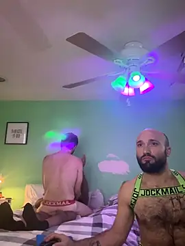 Snapshot of versatilevortex chatting on October 2025 08:08:02 PM versatilevortex online show from October 2025 08:08:02 PM