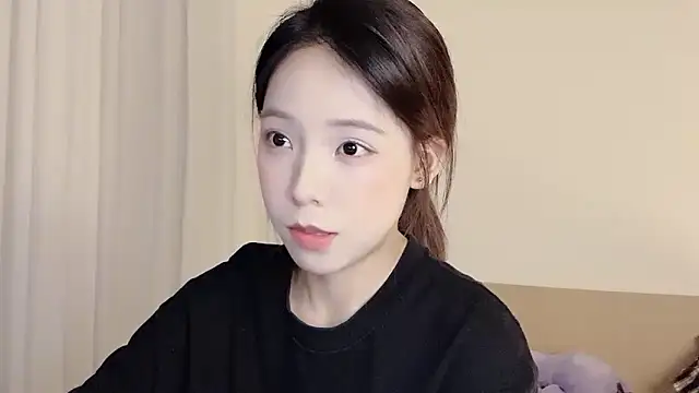 Snapshot of Meng_777 chatting on November 2025 10:37:01 AM Meng 777 online show from November 2025 10:37:01 AM