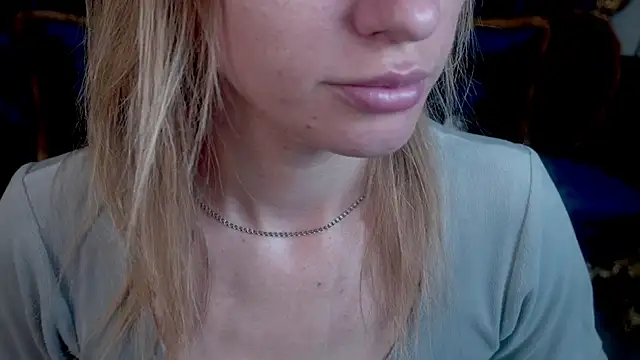 CelineReyys online show from July 2026 07:28:02 AM