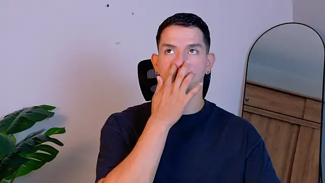 ZaneDawson online show from May 2026 07:42:02 PM