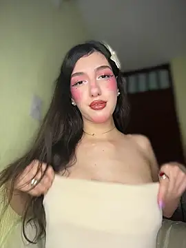 Emily-hottson online show from June 2026 01:03:01 AM