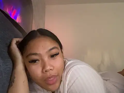 MissCherryyxox online show from September 2025 08:16:01 AM