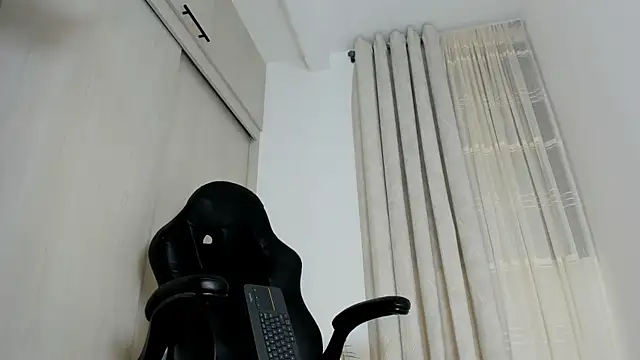 Biscuit oliva online show from April 2026 02:27:02 AM