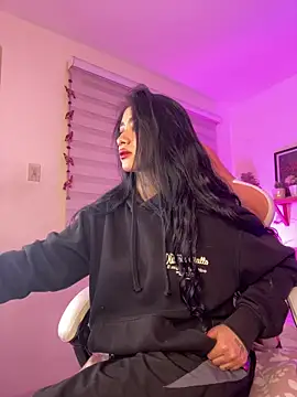 Snapshot of camila1_torres_ chatting on December 2025 02:27:01 AM camila1 torres online show from December 2025 02:27:01 AM