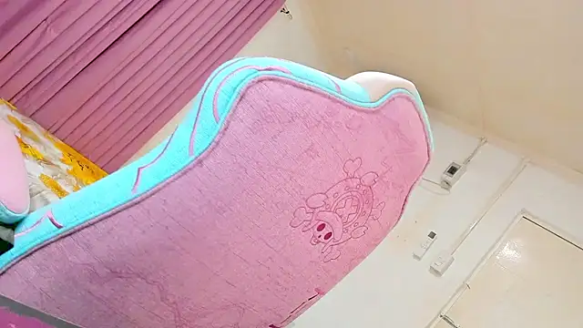 CraveMyCurves online show from March 2026 10:26:01 PM