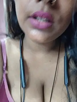 Jasmine Januja online show from July 2026 02:28:02 AM