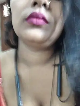 Jasmine Januja online show from July 2026 02:25:02 AM