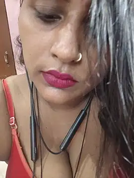Jasmine Januja online show from July 2026 01:56:02 AM