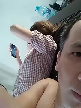 Snapshot of MaiHoang2k chatting on October 2025 03:12:02 AM MaiHoang2k online show from October 2025 03:12:02 AM