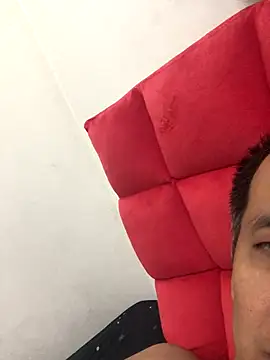 Snapshot of MaiHoang2k chatting on October 2025 04:48:02 PM MaiHoang2k online show from October 2025 04:48:02 PM