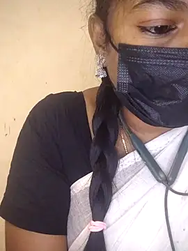 Snapshot of TAMIL_AMMUKUTTYY chatting on January 2026 07:11:01 PM TAMIL AMMUKUTTYY online show from January 2026 07:11:01 PM