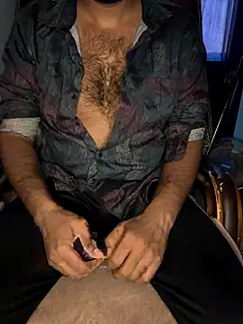 yourhoneyx1 online show from November 2025 11:42:02 AM