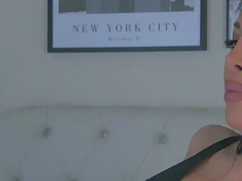 MeganRoberts22 online show from May 2026 02:41:02 AM