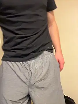 Snapshot of Matthew23Z chatting on November 2025 09:18:02 AM Matthew23Z online show from November 2025 09:18:02 AM