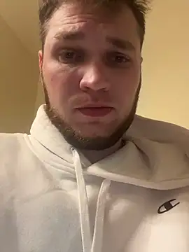 Snapshot of Matthew23Z chatting on November 2025 03:23:01 PM Matthew23Z online show from November 2025 03:23:01 PM