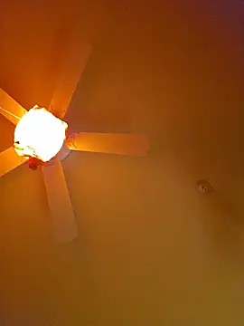 Snapshot of Matthew23Z chatting on November 2025 07:18:01 AM Matthew23Z online show from November 2025 07:18:01 AM