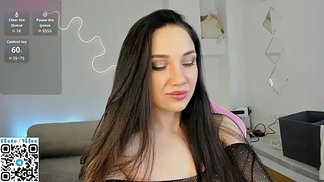 Helen Spark online show from November 2025 01:49:02 AM