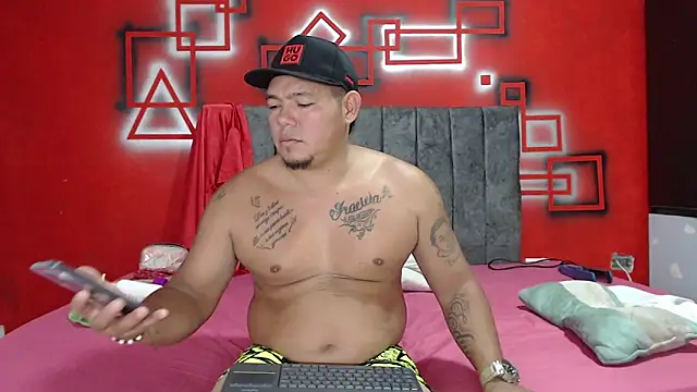 Snapshot of ebony_hard_sex chatting on October 2025 01:10:02 PM ebony hard sex online show from October 2025 01:10:02 PM