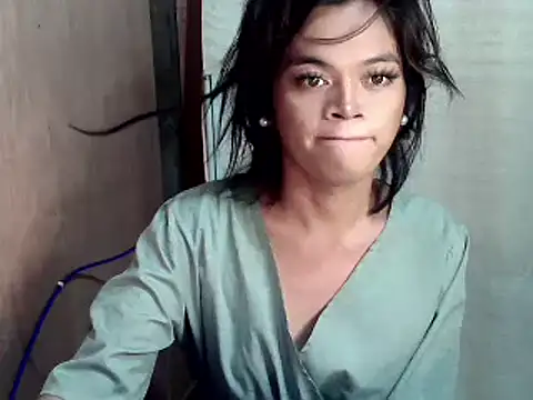 Snapshot of Nikah_loves_u chatting on December 2025 09:07:01 AM Nikah loves u online show from December 2025 09:07:01 AM