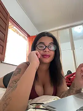 ursinha999 online show from February 2026 05:21:01 PM