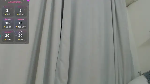 Ange Lus online show from October 2025 09:23:01 PM