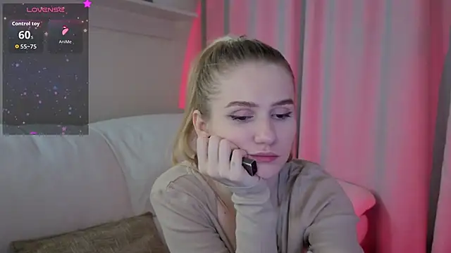 Ange Lus online show from November 2025 03:46:01 PM