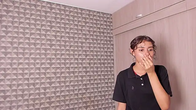 MissDhana online show from November 2025 07:23:02 PM