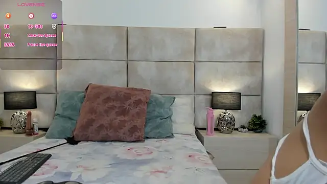 Snapshot of VioletaMarcelli chatting on January 2026 12:21:02 PM VioletaMarcelli online show from January 2026 12:21:02 PM