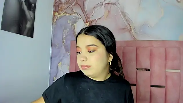 LunaWiill  online show from November 2025 12:07:01 PM