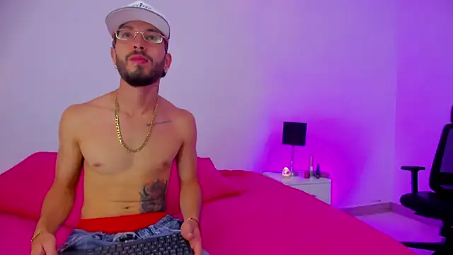 Violet and Paul online show from October 2025 03:04:01 AM