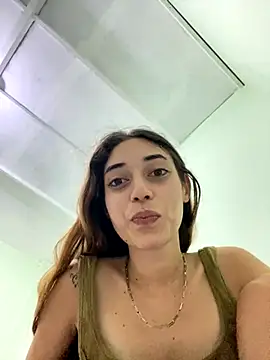 Snapshot of loirinhaaa chatting on October 2025 04:07:02 PM loirinhaaa online show from October 2025 04:07:02 PM