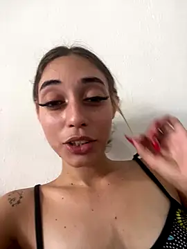 Snapshot of loirinhaaa chatting on November 2025 03:36:01 PM loirinhaaa online show from November 2025 03:36:01 PM