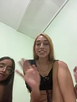 Snapshot of loirinhaaa chatting on March 2026 06:59:01 AM loirinhaaa online show from March 2026 06:59:01 AM