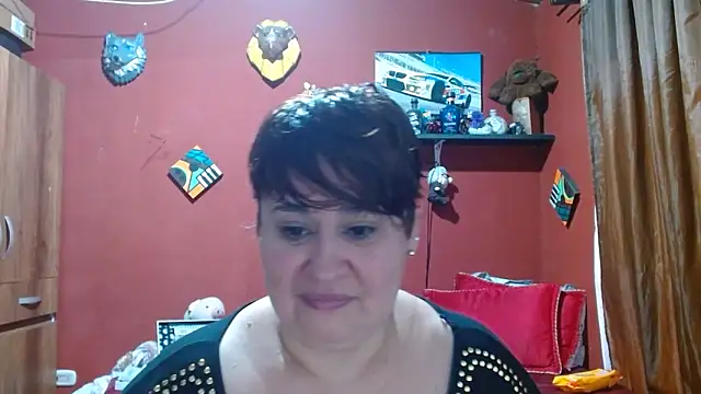 Snapshot of Sasharosee2 chatting on May 2026 12:10:01 PM Sasharosee2 online show from May 2026 12:10:01 PM